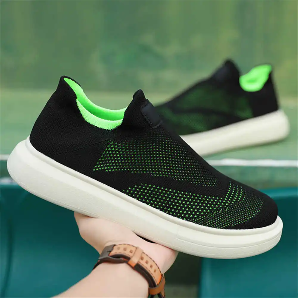 Calze con plateau scarpe marro - Home Office Tech Uk recensione e prezzo